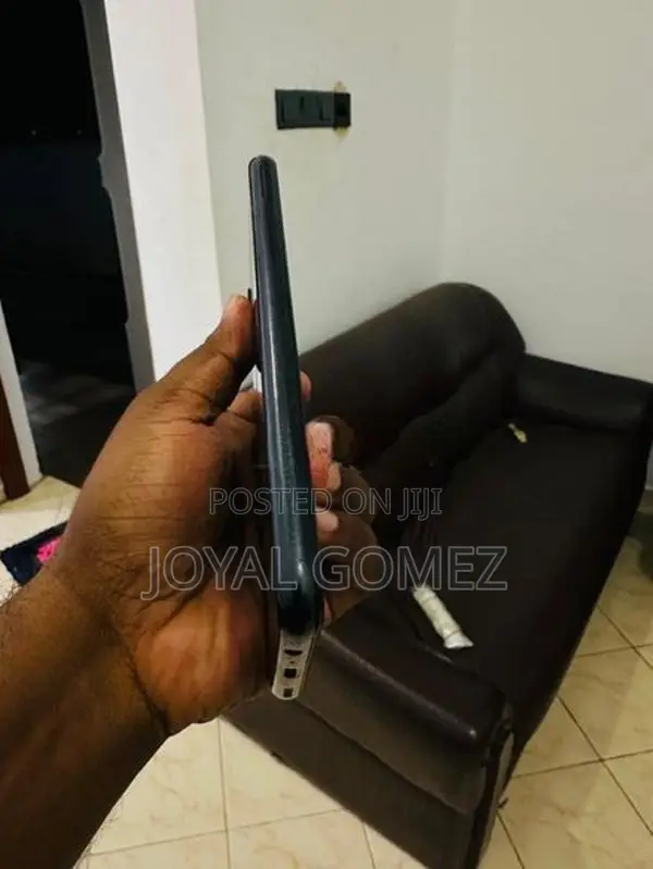 Samsung F14 (Used)