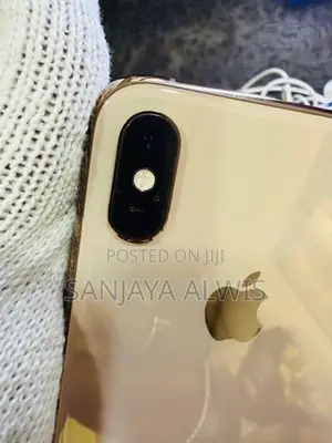 Apple iPhone XS 512GB (Used)