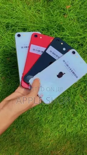 Apple iPhone SE 2 128GB (Used)