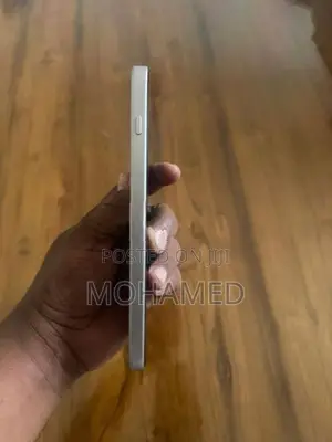OnePlus Nord 5 (Used)