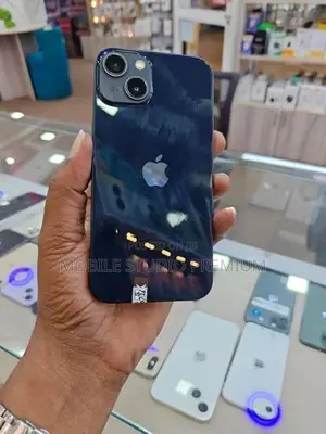 Apple iPhone 13 (Used)