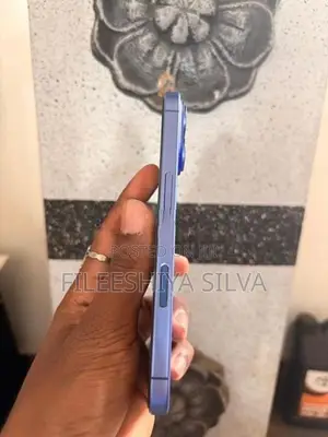 Apple iPhone 16 128GB (Used)