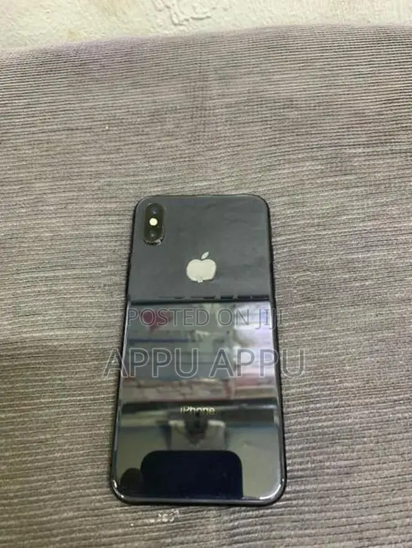 Apple iPhone X (Used)