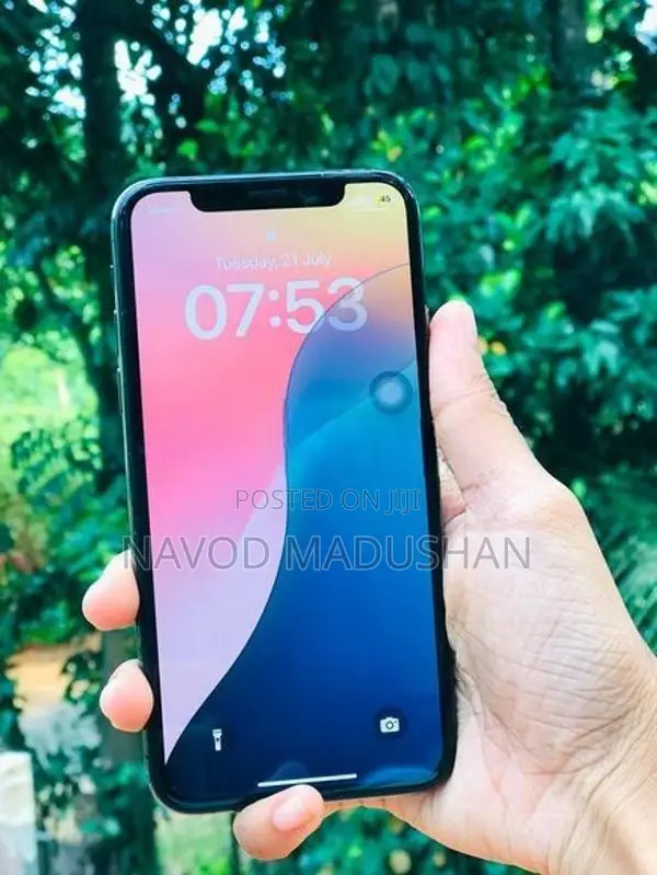 Apple iPhone XS (Used)