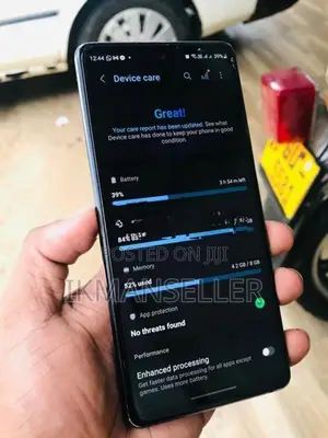 Samsung Galaxy S20FE 256GB (Used)