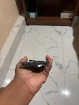 Apple iPhone 11 (Used)