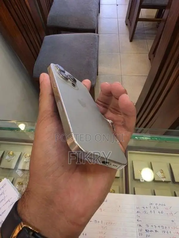 Apple iPhone 16 Pro (Used)
