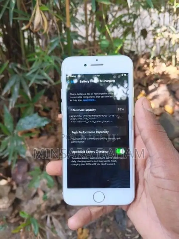 Apple iPhone 8 (Used)
