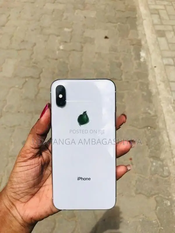 Apple iPhone X (Used)