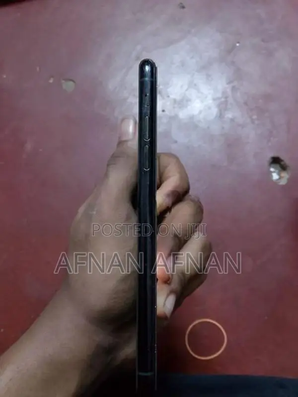 Apple iPhone 11 Pro Max (Used)