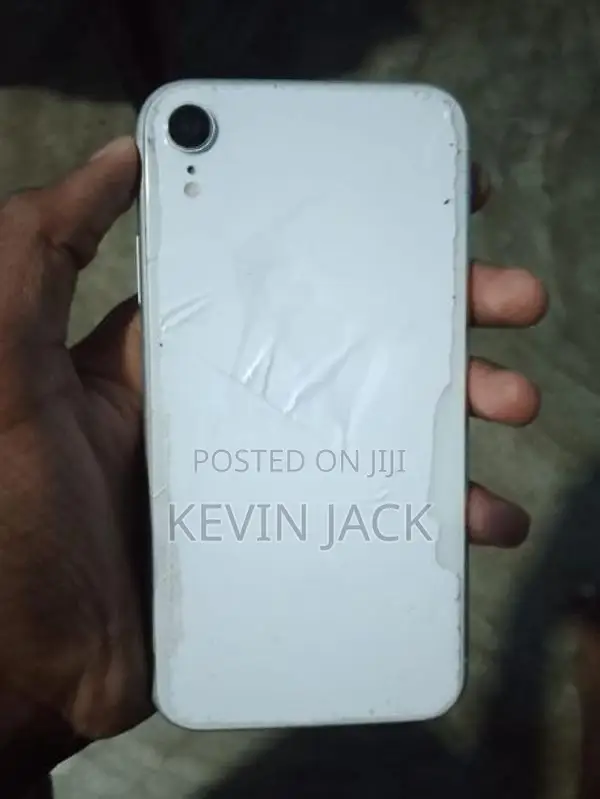 Apple iPhone XR (Used)