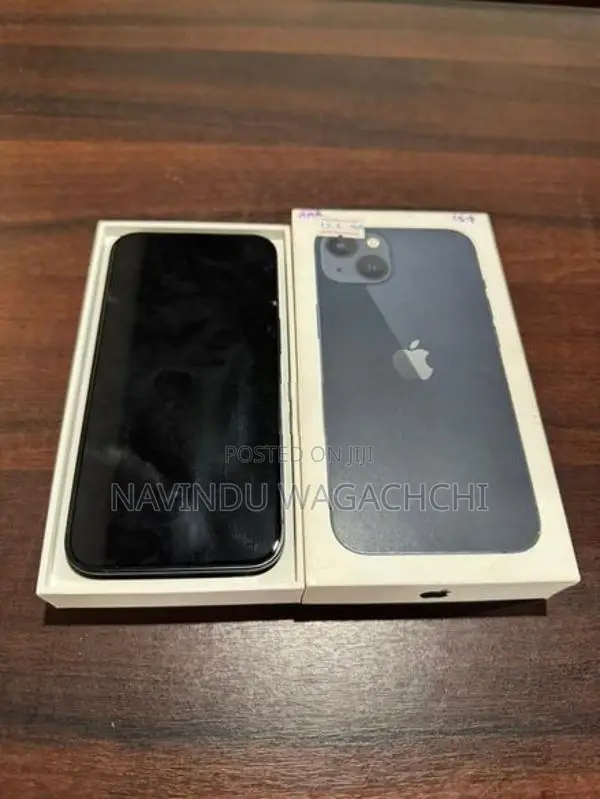 Apple iPhone 13 (Used)
