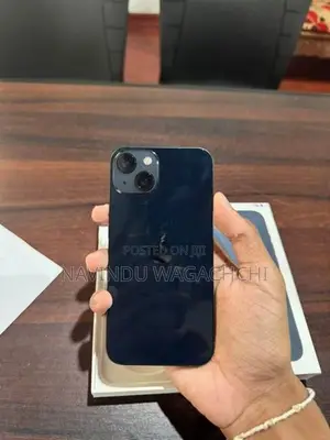 Apple iPhone 13 (Used)