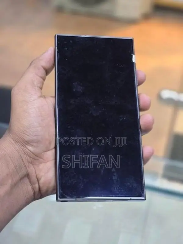 S24 Ultra OLED Display