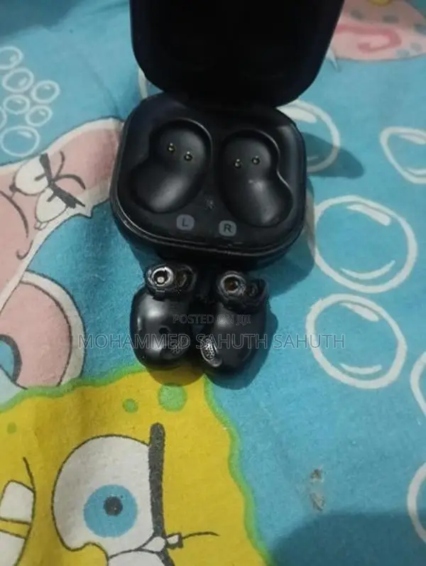 Samsung Galaxy Earbuds