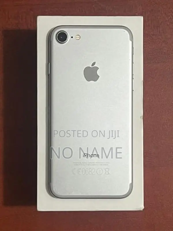 Apple iPhone 7 128GB (Used)