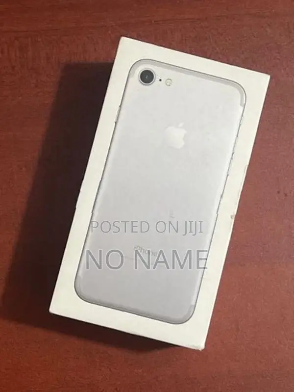 Apple iPhone 7 128GB (Used)