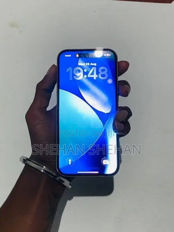 Apple iPhone 15 (Used)