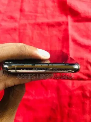 Apple iPhone XS Gold (Used)