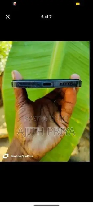 Vivo V25 (Used)