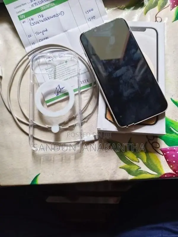 Apple iPhone 14 (Used)