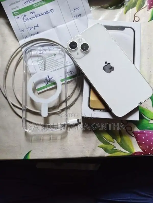 Apple iPhone 14 (Used)