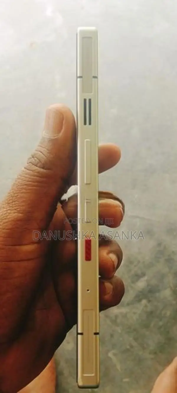 Redmagic 11 Pro (Used)