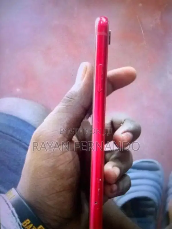 Apple iPhone XR (Used)