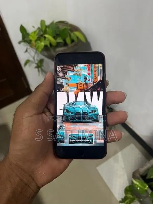 Apple iPhone 8 64GB (Used)