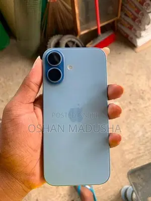 Apple iPhone 17 (Used)