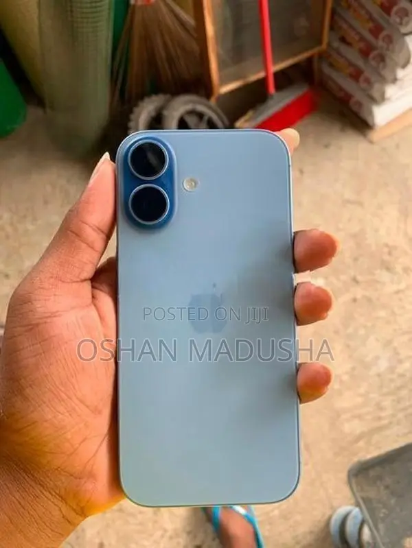 Apple iPhone 17 (Used)