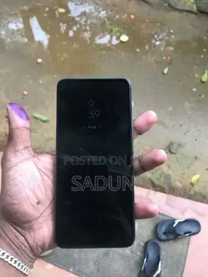 Realme 8 (Used)