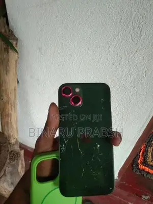 Apple iPhone 13 (Used)