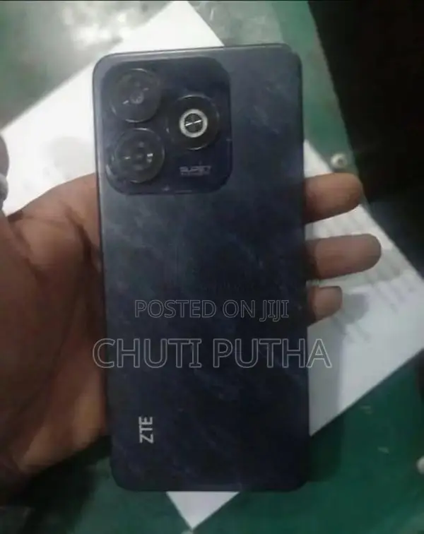ZTE A75 (Used)
