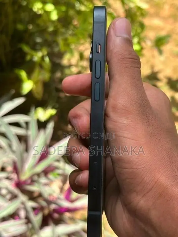 Apple iPhone 14 (Used)
