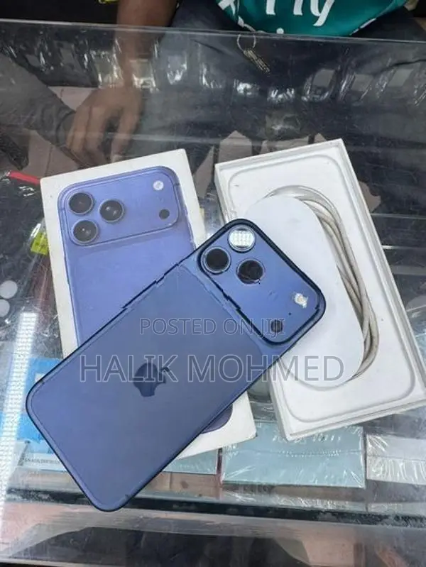 Apple iPhone 17 Pro Max (Used)