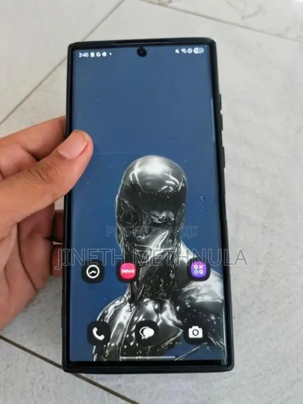 Samsung Galaxy S22 Ultra (Used)