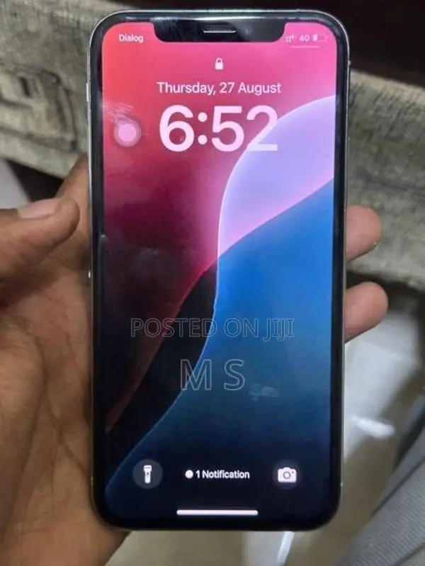 Apple iPhone XS (Used)