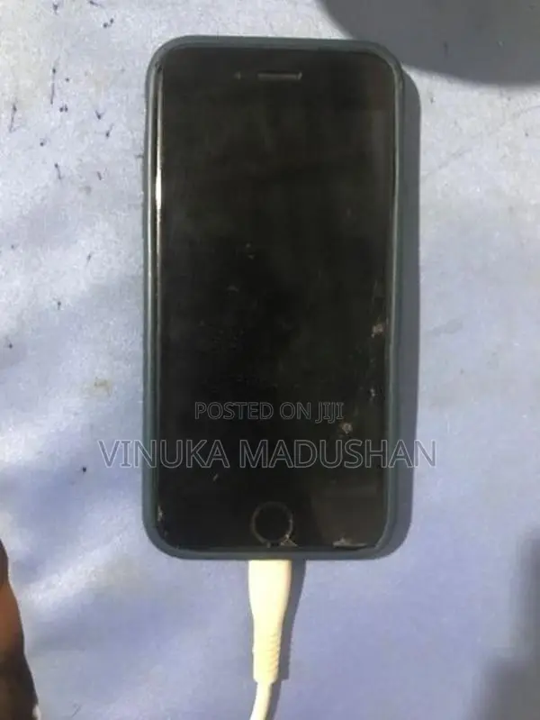 Apple iPhone 7 (Used)