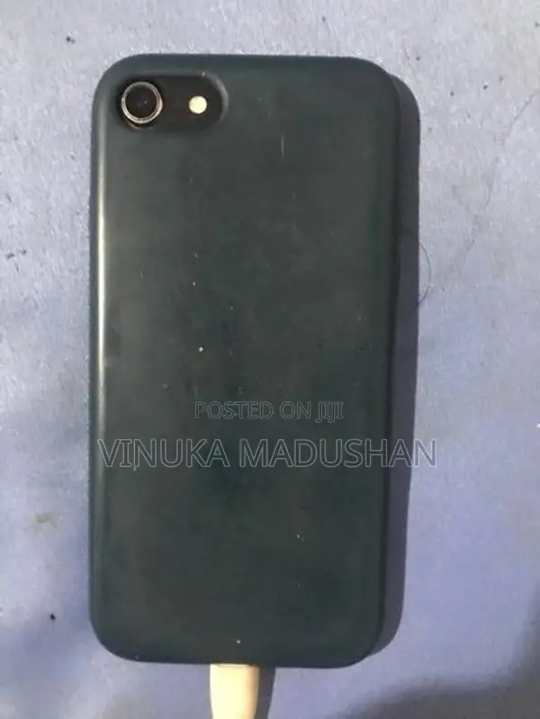 Apple iPhone 7 (Used)