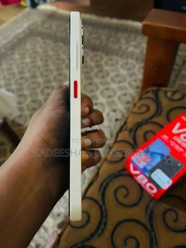 ZTE nubia V80 Design (Used)