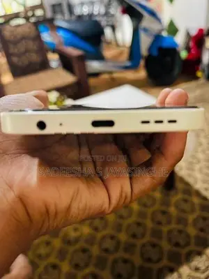ZTE nubia V80 Design (Used)