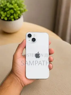 Apple iPhone 13 (Used)