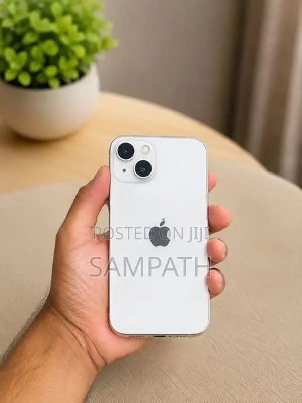 Apple iPhone 13 (Used)
