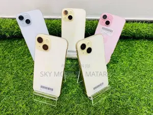 Apple iPhone 15 128GB (Used)