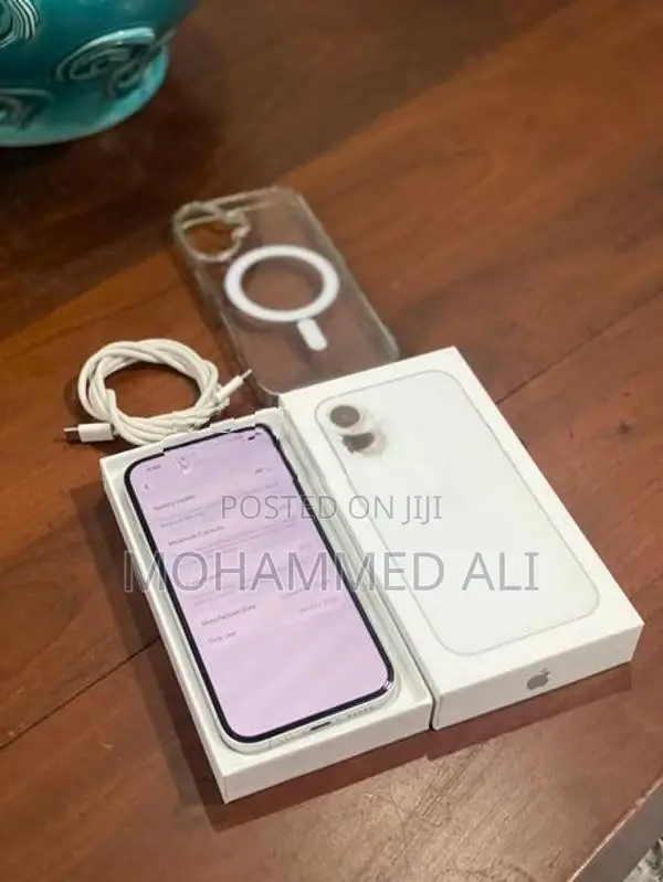 Apple iPhone 16 (Used)