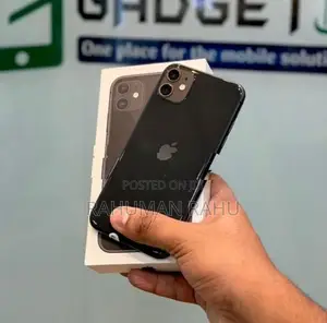 Apple iPhone 11 64GB (Used)