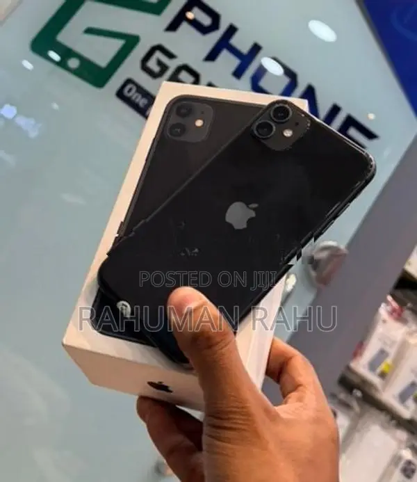 Apple iPhone 11 128GB (Used)