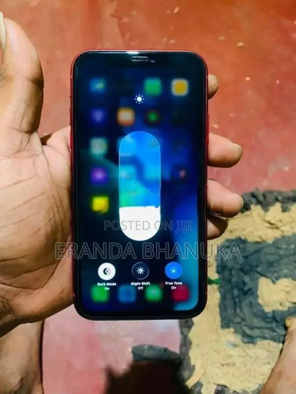 Apple iPhone 11 (Used)
