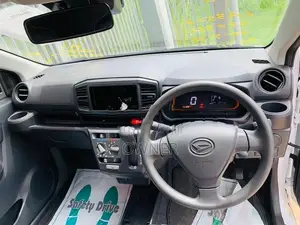 Daihatsu Mira 2024
